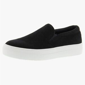 Steve Madden Women’s Gills Suede Sneakers